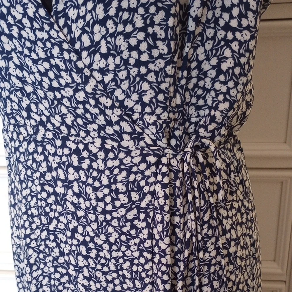 Reformation Blue and White Sleeveless V-Neck Sundress - Picture 5 of 10